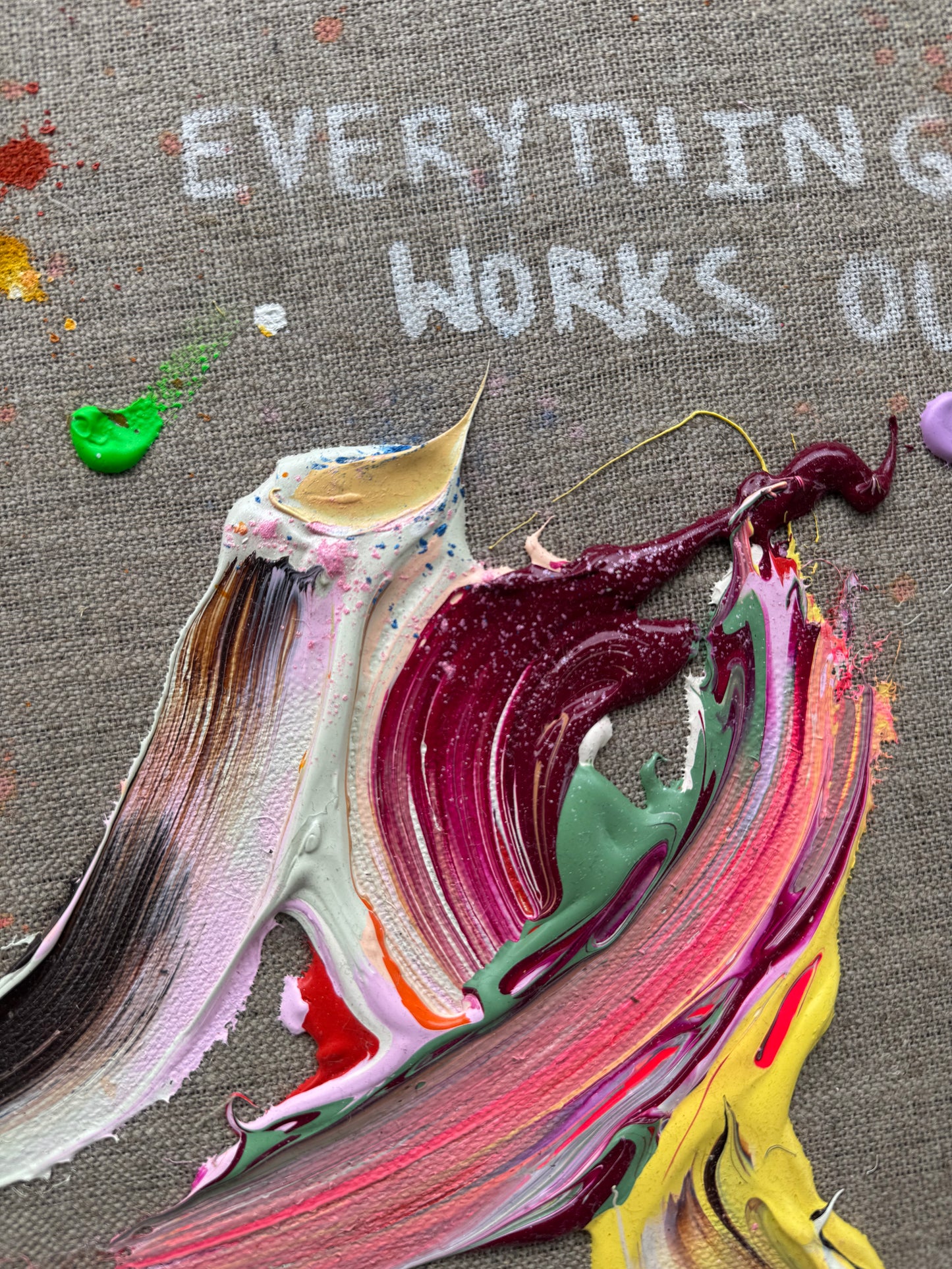 EVERYTHING WORKS OUT 33x33cm