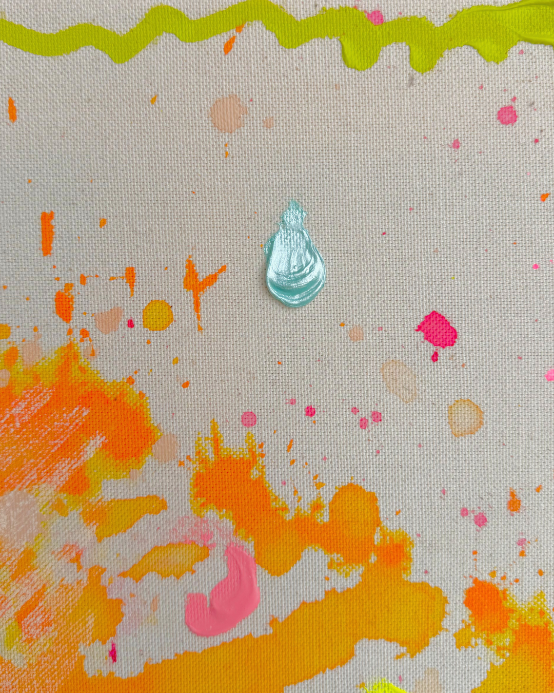 IN A ROOM FULL OF PEOPLE I LOOK FOR YOU 60x60cm