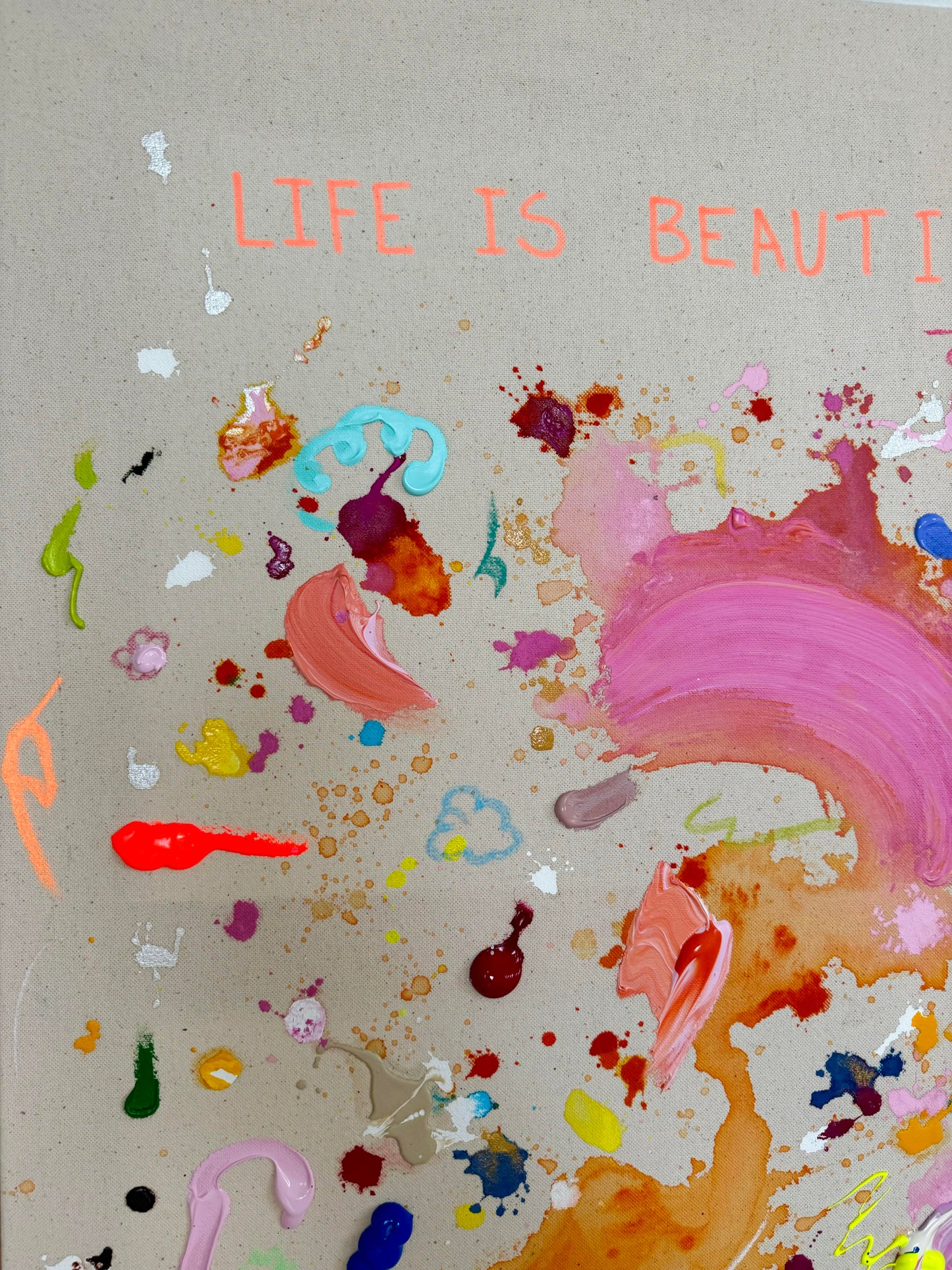 LIFE IS BEAUTIFUL 83x83cm