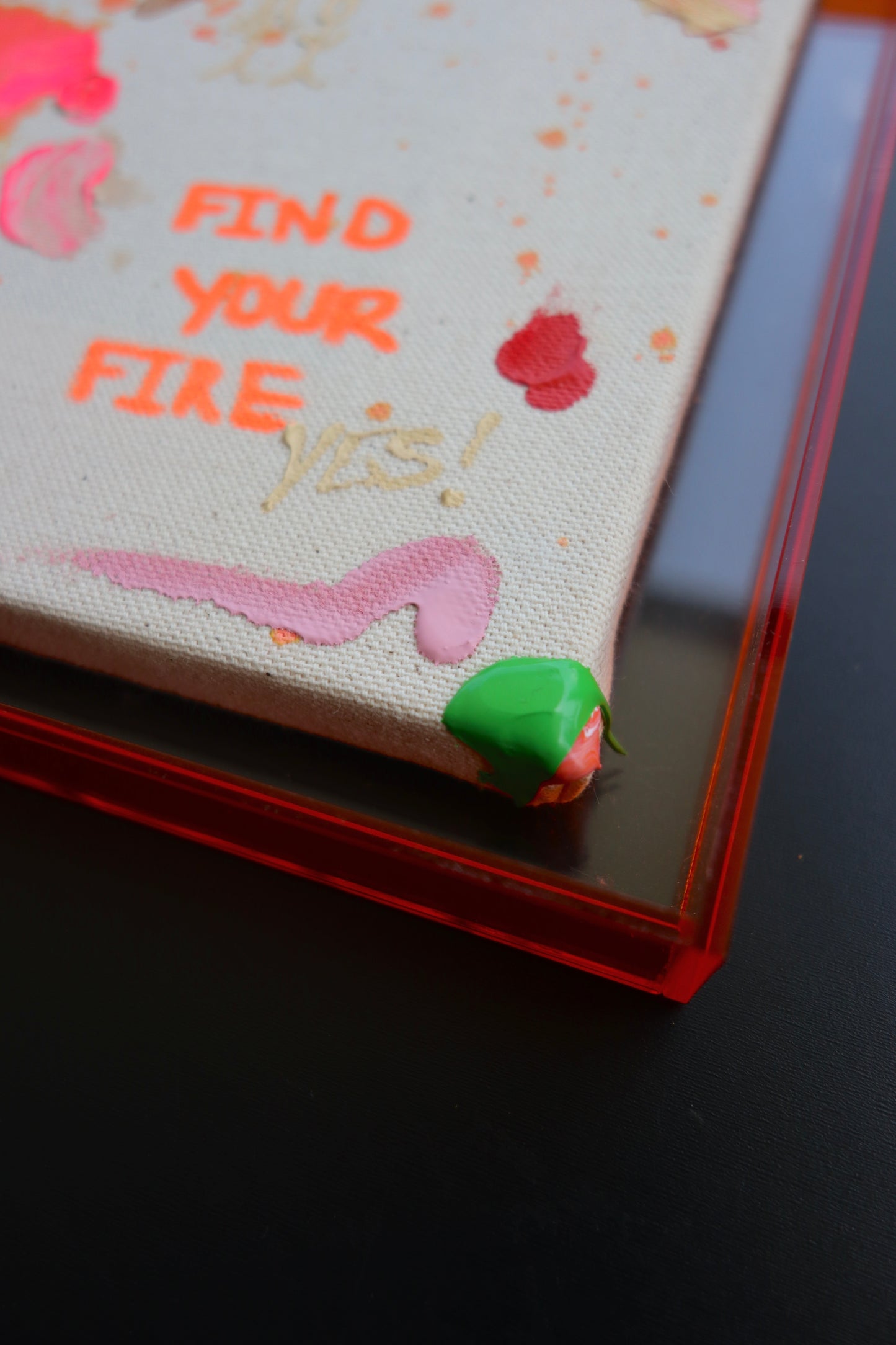 FIND YOUR FIRE 23x23cm