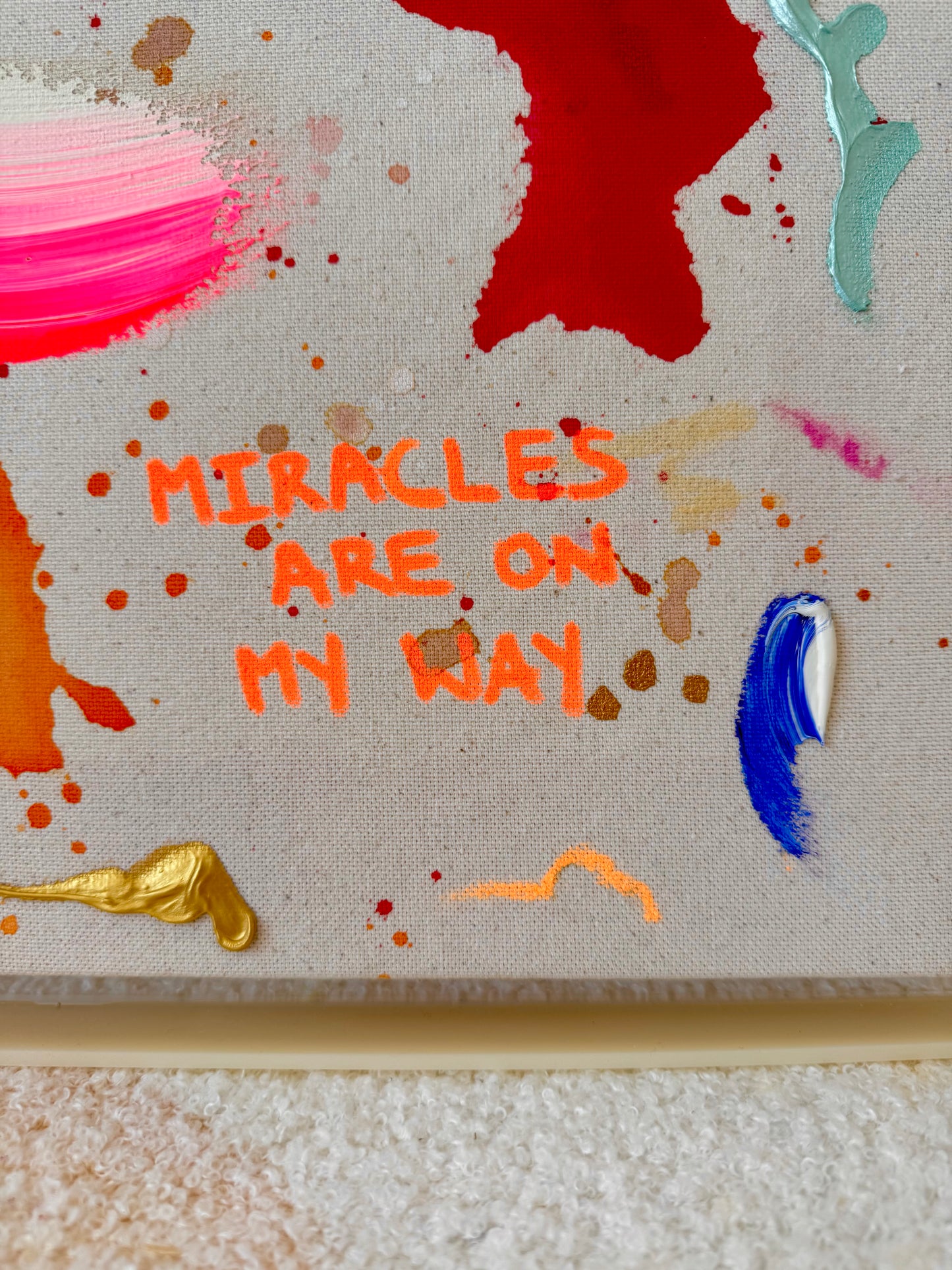 MIRACLES ARE ON MY WAY 30x30cm